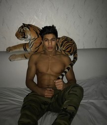 Jerk Off Material 5d3a2cb4daa43.jpg