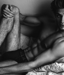 Jerk Off Material 5d3a2ce845951.jpg
