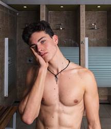 Hottest Boys Around 5dd5bc4185a66.jpg