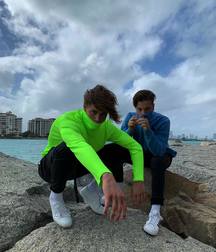 Hottest Boys Around  5de6eab97cdd4.jpg