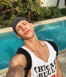 Hottest Boys Around  5de6f9cef1060.jpg