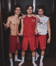 Hottest Gay Boys Porn Around Young 5e2cb5ea7ba10.jpg