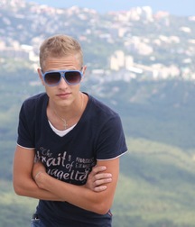 Alex 5d2fbe20dd679.jpg