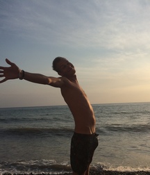 Alex 5d2fbe2766c00.jpg