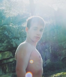 Favorite Boy 5dd5fc67719fc.jpg