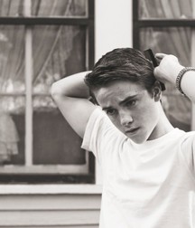 Boy — Portraits 5dd61dc426a05.jpg