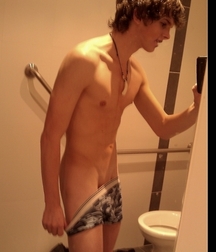 The best Selfie Boys with hot smooth body 5d43028db472c.jpg