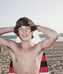 more armpits to snuggle 5db35fb2b5f93.jpg