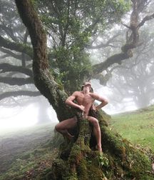 Nude guys in nature - L 5db20e9625393.jpg