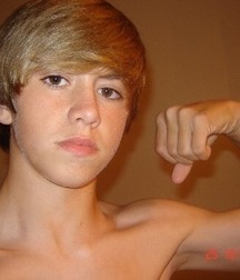 boys so cute 5d595f337bfb6.jpg