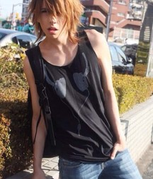 boys so cute 5d595f3e5a93e.jpg