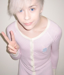 boys2love 5d5fac8e690ed.jpg