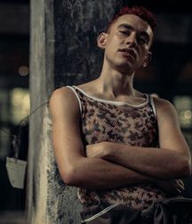 Out and Famous--Olly!!  5d474493f40e1.jpg