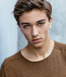 HOT and Famous--Gavin!! 5d4f309d481e2.jpg