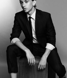 HOT and Famous--Gavin BW!! 5d4f30ddd9f3b.jpg