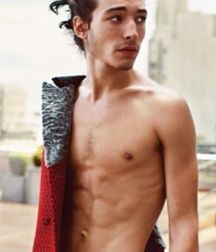 Out and Famous--Ezra!! 5da1ea38f31f3.jpg