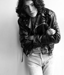 Out and Famous--Ezra!! 5da1ea4c2070d.jpg