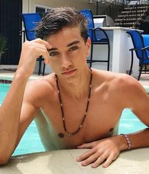Best Of Freaky Friday--Summer Boys!! 5dc9819e86db4.jpg