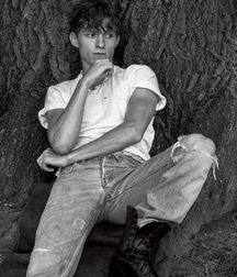 Best Of Freaky Friday--Back In Black And White!! 5dd284739a734.jpg