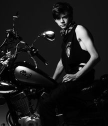 Best Of Freaky Friday--Back In Black And White!! 5dd28478a0077.jpg