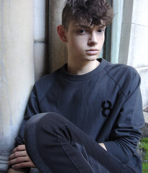 MODELS CORNER!! Troy Edwards! 5e21f2fe7a100.jpg