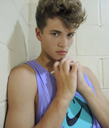MODELS CORNER!! Zach Hines! 5e2afed21cc92.jpg