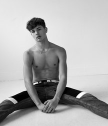 MODELS CORNER!! Zach Hines! 5e2afee6de280.jpg
