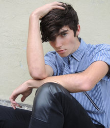MODELS CORNER!! Raphael Wright! 5e2b0011c797b.jpg