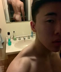 Hot guys  5d5818da0bf9e.jpg