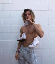 Wall Boys...11 porn images 5e034da99da71.jpg