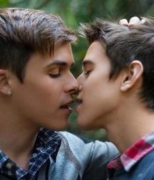 Boys Boys ... 5db089af231a6.jpg