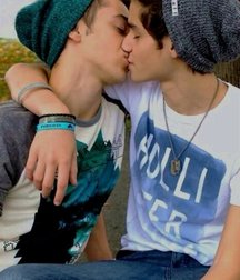 Boys Boys ... 5db089c10109d.jpg