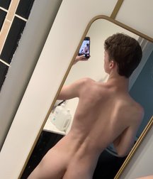 Boys Boys ... 5db08b54479a4.jpg