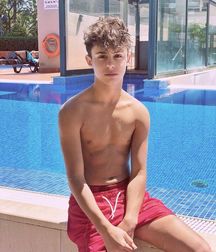 Boys Boys ... 5db08c6f758c7.jpg