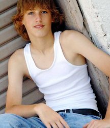 Blond Boys 5db7c04f82fab.jpg