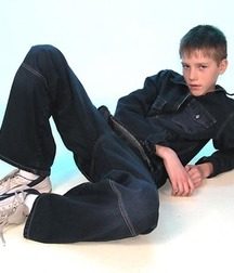 Boys in Black 2 5dc715a1689e4.jpg