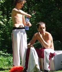 Duo 5dd0d9b12e9bc.jpg