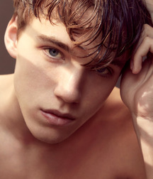 Beautiful faces 5dd7ea88a7c19.jpg
