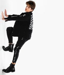 Beautiful Boys Dressed in Black 5ddeccf574670.jpg
