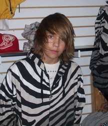 Long Haired Boys 5df10f7608e88.jpg