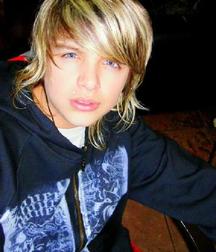 Long Haired Boys 5df1101e9f90a.jpg