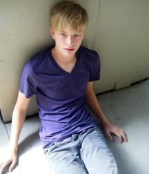 Beautiful and Cute Blond Boys 5df84f0450fa1.jpg