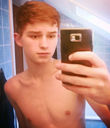 Selfies 5df9d64fe58d8.png