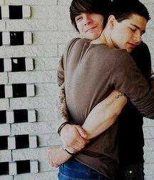 Lovers 5dffafaab6530.jpg
