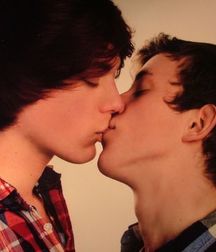 Lovers 5dffafc1a6608.jpg