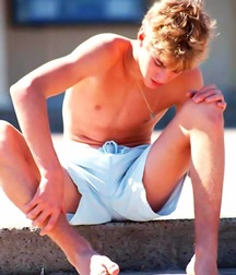Just Sexy Boys 5e05b423e7c1e.jpg