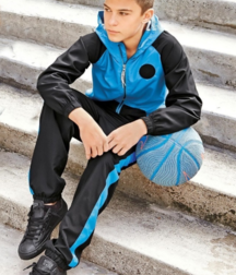 Boys porn in sportswear 5e23da8f67511.png