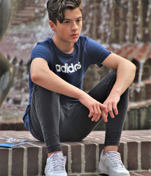 Pretty Boys Twinks 5e27cbea6218c.jpg