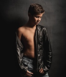 Pretty Boys Twinks 5e27cc4a8c9e3.jpg