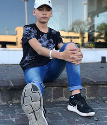Twinks with Caps 5e2aa045133a6.jpg